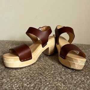 Nisolo All-Day Open Toed Clog! Size 6.5